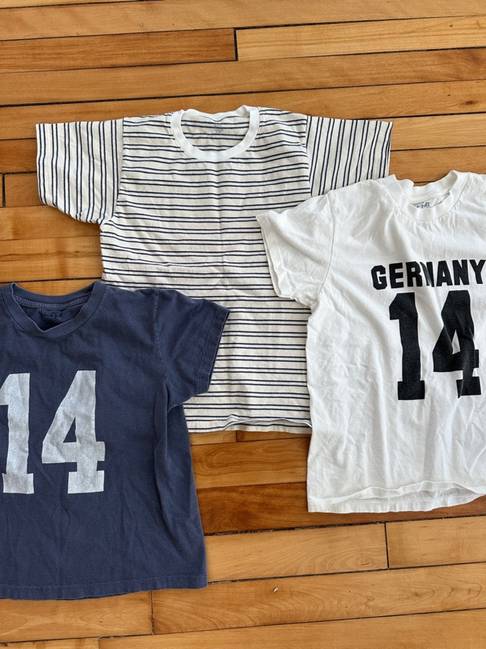 Brandy Melville t-shirt bundle